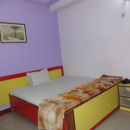 Hotel Tribhuvan Ráncsí Kültér fotó