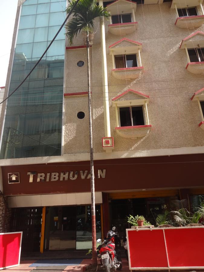 Hotel Tribhuvan Ráncsí Kültér fotó